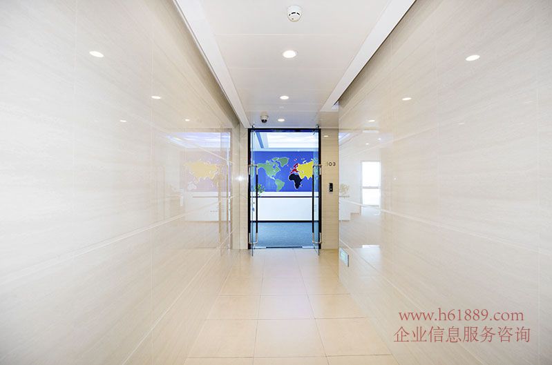 CFC長富中心(長富金茂大廈)保稅區(qū) 看海景 看香港景觀 甲級(jí)寫字樓 優(yōu)惠出租 公共區(qū)域圖片