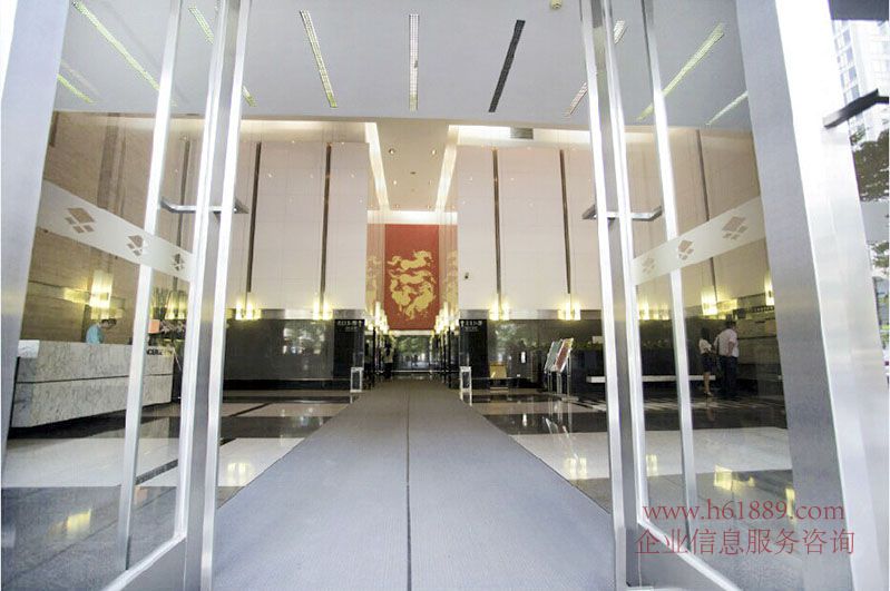 卓越大廈 福田地鐵站+廣深港高鐵福田站 甲級寫字樓 精裝修 空房或全辦公家私 任選 出租 一樓大門口圖片
