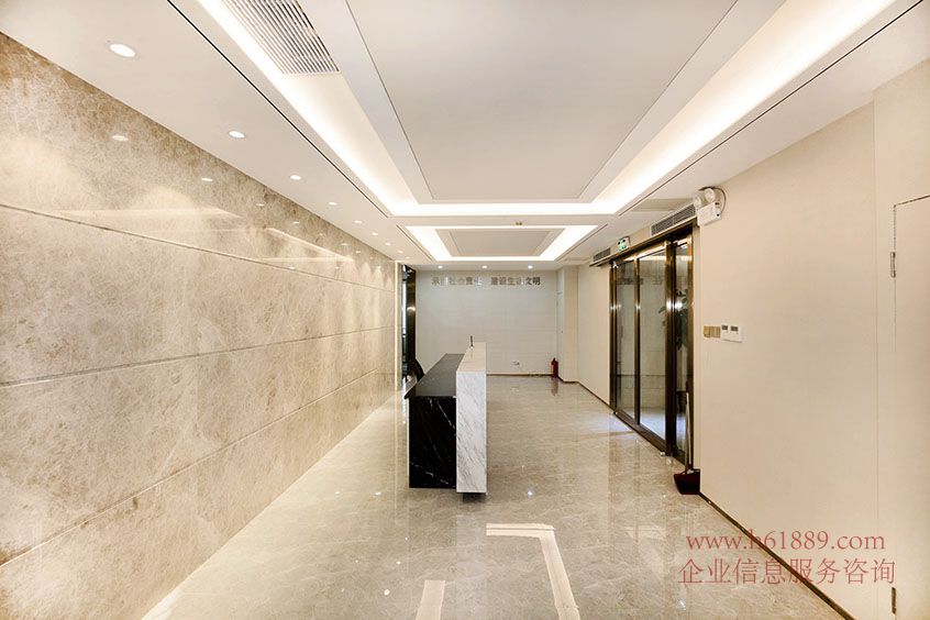 財(cái)富大廈(時(shí)代財(cái)富大廈)24小時(shí)空調(diào) 電梯口 全辦公家私 海景 三面采光 財(cái)富大廈(時(shí)代財(cái)富大廈)裝修圖片