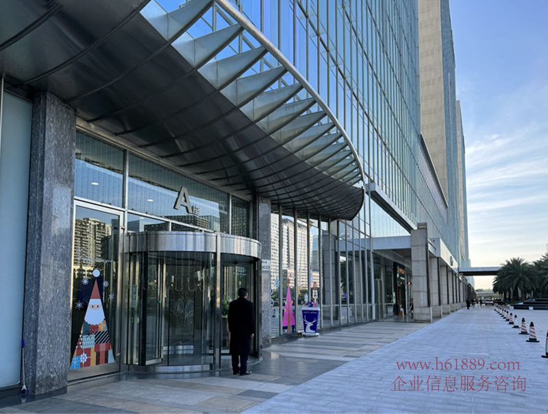 大中華國(guó)際金融中心【大中華IFC】A座 崗廈北地鐵站 崗廈北交通樞紐 出租 一樓大門(mén)口圖片